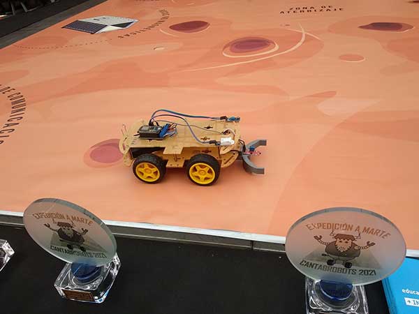 EL IES 9 VALLES EN MARTE: CANTABROBOTS 2021